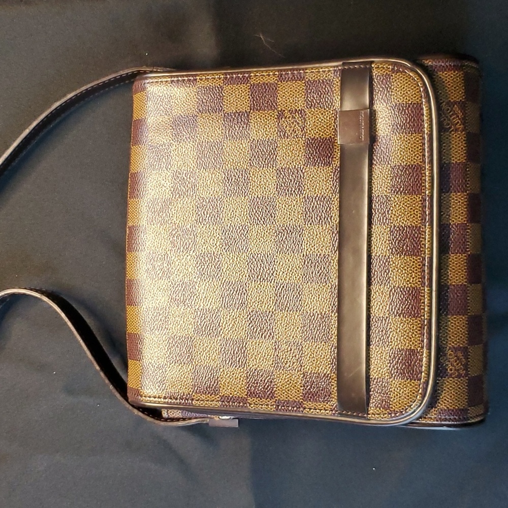 Louis VuittonLouis Vuitton Damier Canvas Tribeca Carre Bag